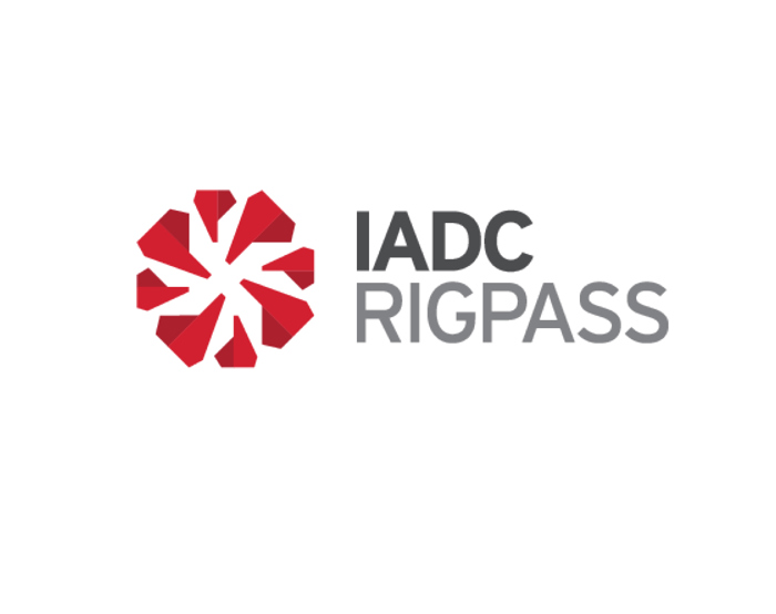 Logotipo del IADC RIGPASS con una forma geométrica roja y el texto "IADC RIGPASS" en negro y gris.